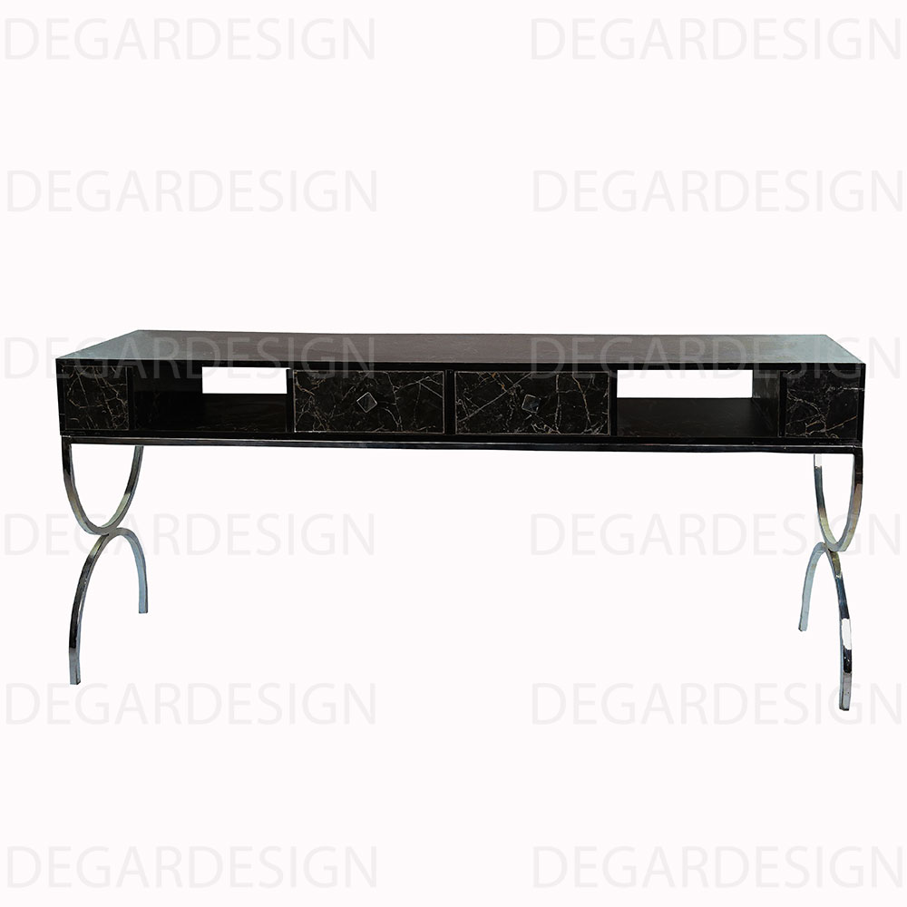 Kaman model nail table